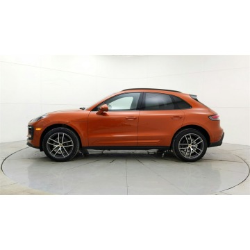 Porsche Macan  SUV 2024,  2.0 benzyna, automat - Na sprzedaż za 212 790 zł - Katowice - zdjęcie 9