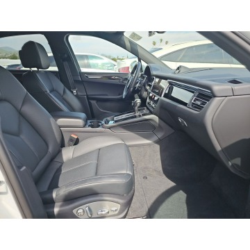 Porsche Macan  SUV 2024,  2.0 benzyna, automat - Na sprzedaż za 214 020 zł - Katowice - zdjęcie 9