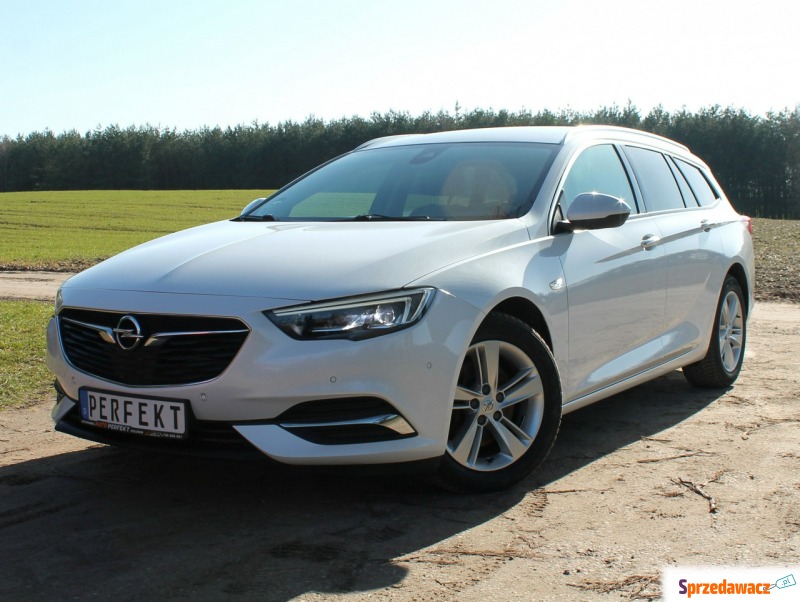 Opel Insignia 2017,  2.0 diesel - Na sprzedaż za 62 999 zł - Zielenin