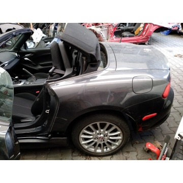 Fiat 124 Spider  Kabriolet 2017,  1.4 benzyna, automat - Na sprzedaż za 23 900 zł - Katowice - zdjęcie 2