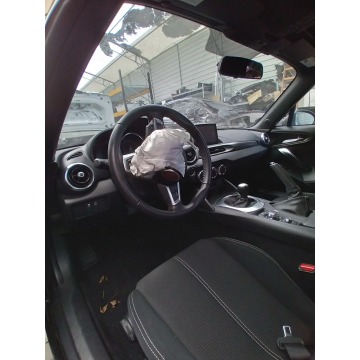Fiat 124 Spider  Kabriolet 2017,  1.4 benzyna, automat - Na sprzedaż za 23 900 zł - Katowice - zdjęcie 4