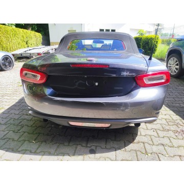 Fiat 124 Spider  Kabriolet 2017,  1.4 benzyna - Na sprzedaż za 8 500,00 zł - Katowice - zdjęcie 6