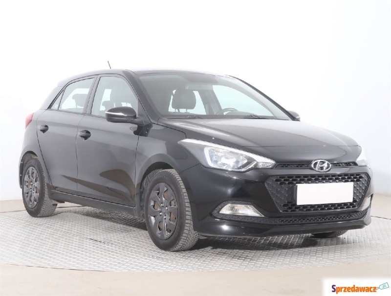 Hyundai i20  Hatchback 2017,  1.3 benzyna - Na sprzedaż za 32 519 zł - Bytom