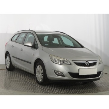 Opel Astra 1.4 T (120KM), 2011