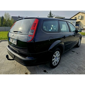 Ford Focus 2006,  16.0 benzyna - Na sprzedaż za 9 900,00 zł - Grudziądz - zdjęcie 3