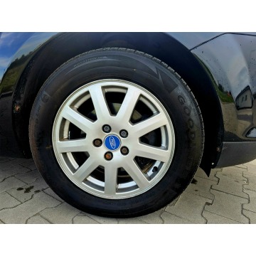 Ford Focus 2006,  16.0 benzyna - Na sprzedaż za 9 900,00 zł - Grudziądz - zdjęcie 9