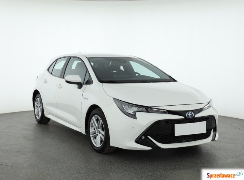 Toyota Corolla  Hatchback 2020,  1.8 benzyna - Na sprzedaż za 63 413 zł - Piaseczno