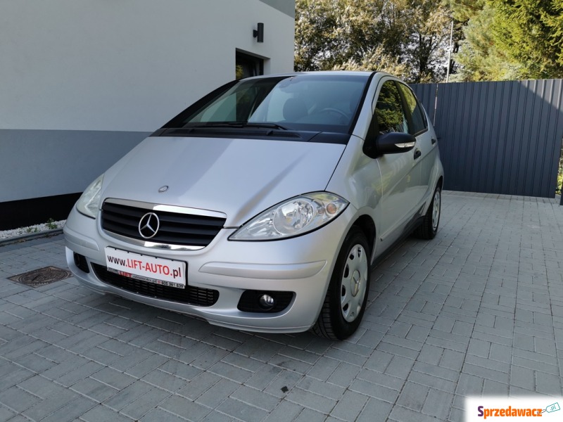 Mercedes - Benz 2005