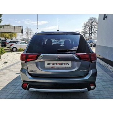Mitsubishi Outlander 2016,  2.2 diesel - Na sprzedaż za 69 900 zł - Strzegom - zdjęcie 5
