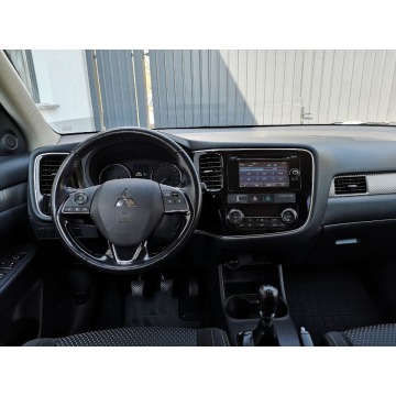 Mitsubishi Outlander 2016,  2.2 diesel - Na sprzedaż za 69 900 zł - Strzegom - zdjęcie 8
