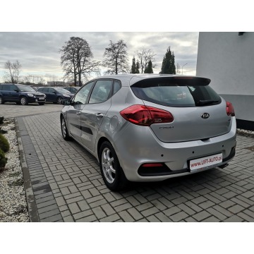 Kia Ceed 2014,  1.6 diesel, automat - Na sprzedaż za 36 900 zł - Strzegom - zdjęcie 8