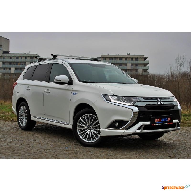 Mitsubishi Outlander  Terenowy 2019,  2.0 hybryda - Na sprzedaż za 109 900 zł - Warszawa