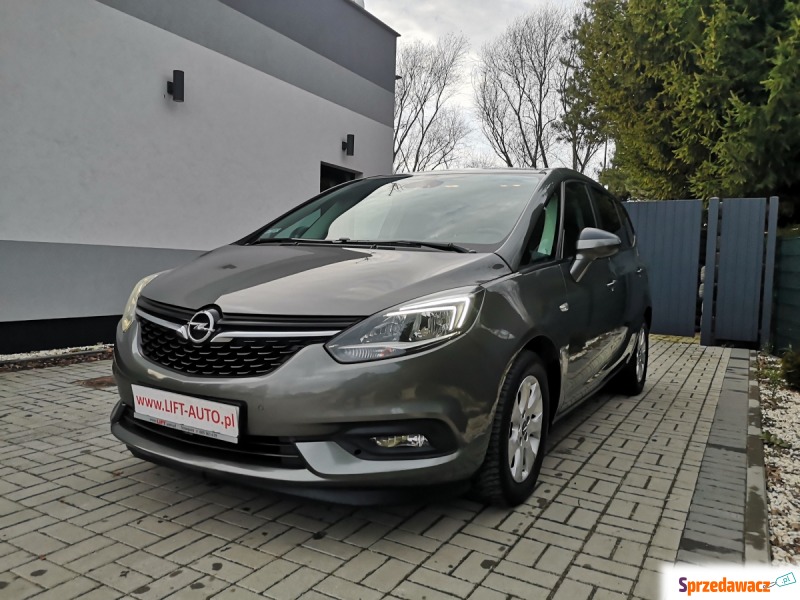Opel Zafira 2016,  1.6 diesel - Na sprzedaż za 54 900 zł - Strzegom