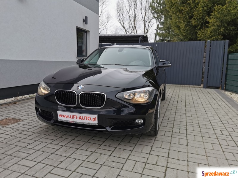 BMW Seria 1 2012,  1.6 benzyna - Na sprzedaż za 35 900 zł - Strzegom