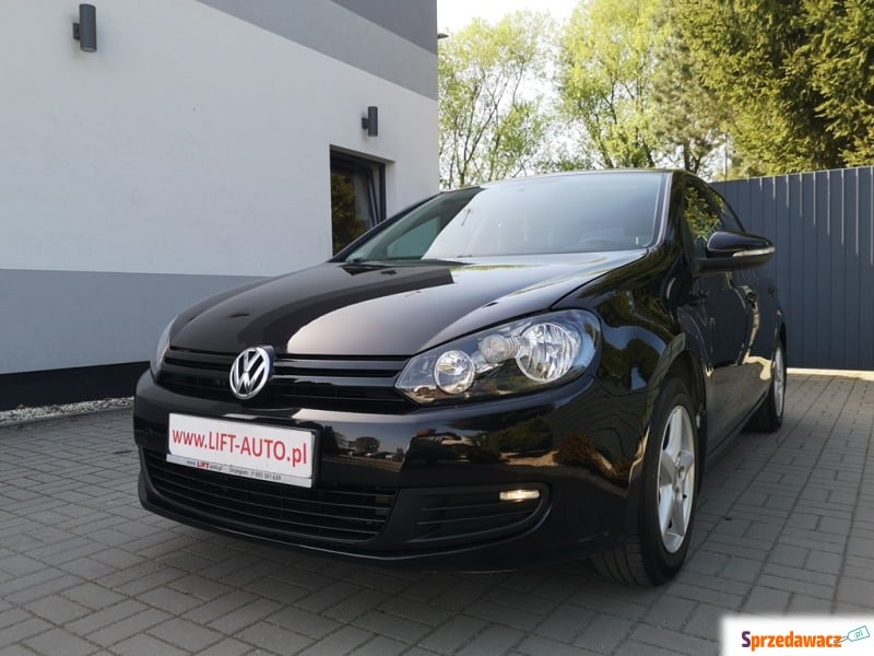 Volkswagen Golf 2011,  1.4 benzyna - Na sprzedaż za 31 900 zł - Strzegom