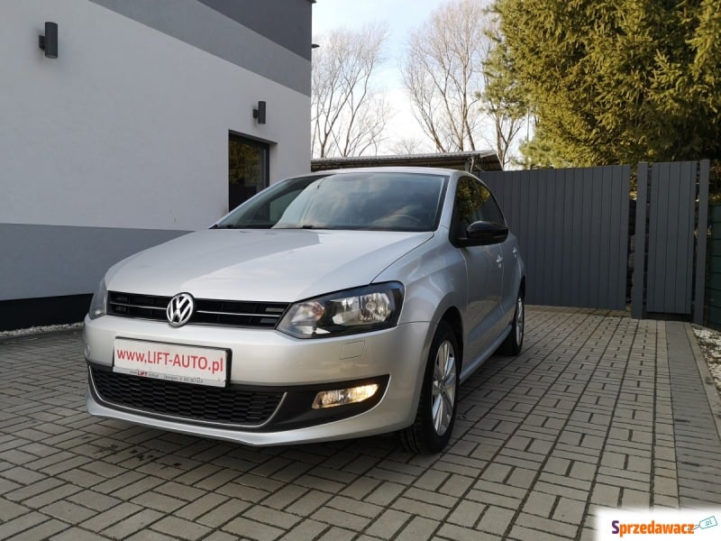 Volkswagen Polo 2011,  1.4 benzyna - Na sprzedaż za 29 900 zł - Strzegom