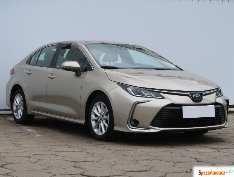 Toyota Corolla  Hatchback 2022,  1.8 benzyna - Na sprzedaż za 77 234 zł - Łódź