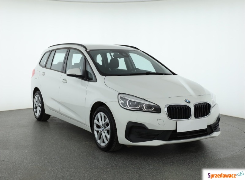 BMW Seria 2  SUV 2020,  2.0 diesel - Na sprzedaż za 65 039 zł - Piaseczno