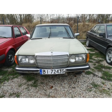 Mercedes - Benz W123  Sedan/Limuzyna 1985,  2.4 diesel - Na sprzedaż za 6 199,00 zł - Fasty - zdjęcie 2