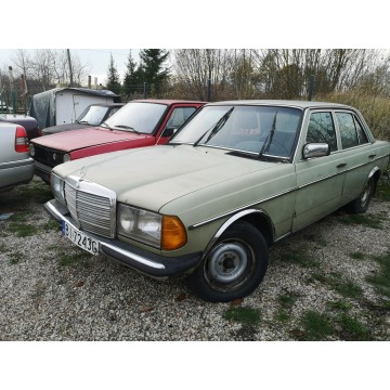 Mercedes - Benz W123  Sedan/Limuzyna 1985,  2.4 diesel - Na sprzedaż za 6 199,00 zł - Fasty - zdjęcie 3