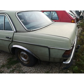 Mercedes - Benz W123  Sedan/Limuzyna 1985,  2.4 diesel - Na sprzedaż za 6 199,00 zł - Fasty - zdjęcie 5
