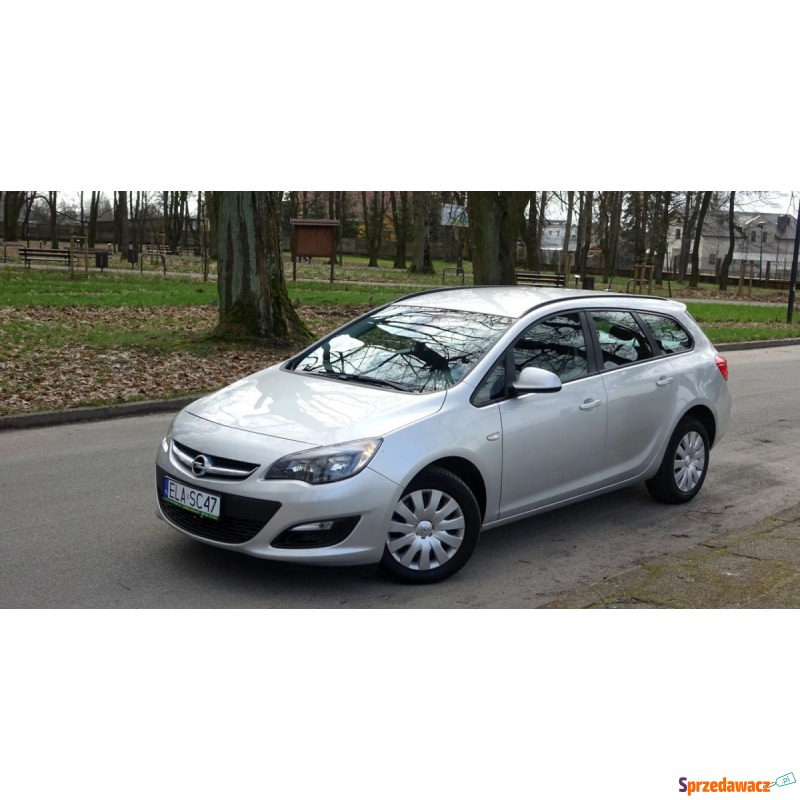 Opel Astra  Kombi 2012,  1.4 benzyna - Na sprzedaż za 26 990 zł - Buczek