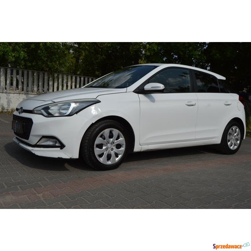 Hyundai i20  Hatchback 2018,  1.2 benzyna - Na sprzedaż za 20 000 zł - Warszawa