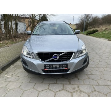 Volvo   SUV 2013,  2.0 diesel - Na sprzedaż za 46 999 zł - Gostyń - zdjęcie 2