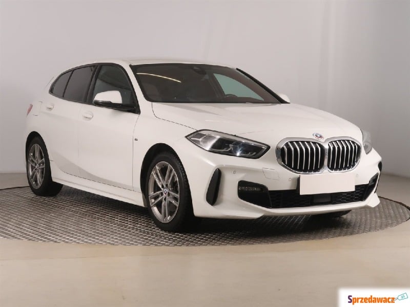 BMW Seria 1  Hatchback 2022,  1.5 benzyna - Na sprzedaż za 115 999 zł - Katowice