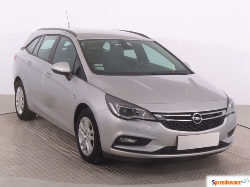 Opel Astra  Kombi 2018,  1.6 diesel - Na sprzedaż za 39 836 zł - Katowice