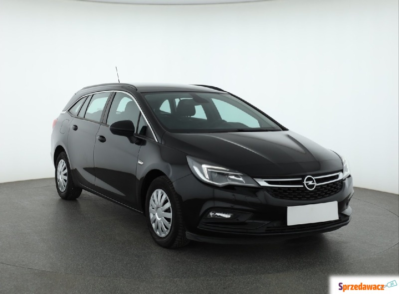 Opel Astra  Kombi 2017,  1.4 benzyna - Na sprzedaż za 54 999 zł - Piaseczno