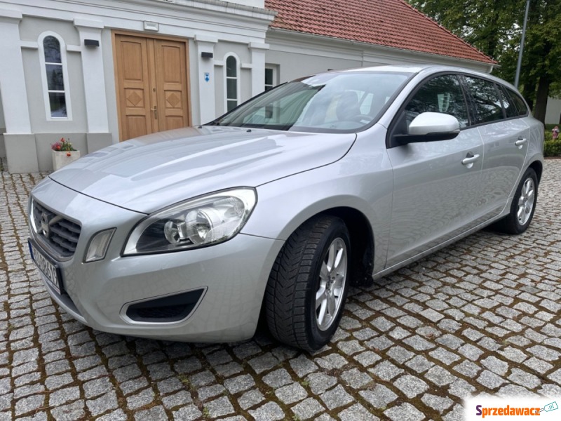 Volvo V60  Kombi 2012,  1.6 benzyna - Na sprzedaż za 33 900 zł - Kutno