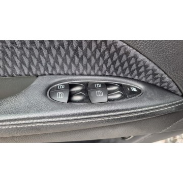 Mercedes - Benz E-klasa  Sedan/Limuzyna 2003,  1.8 benzyna, automat - Na sprzedaż za 19 900 zł - Głogówek - zdjęcie 10