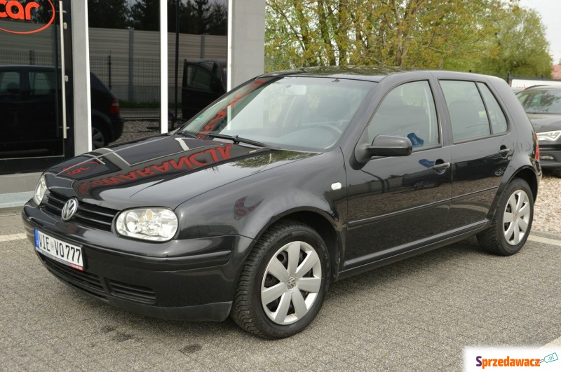 Volkswagen Golf  Hatchback 2003,  1.4 benzyna - Na sprzedaż za 7 900,00 zł - Chełm
