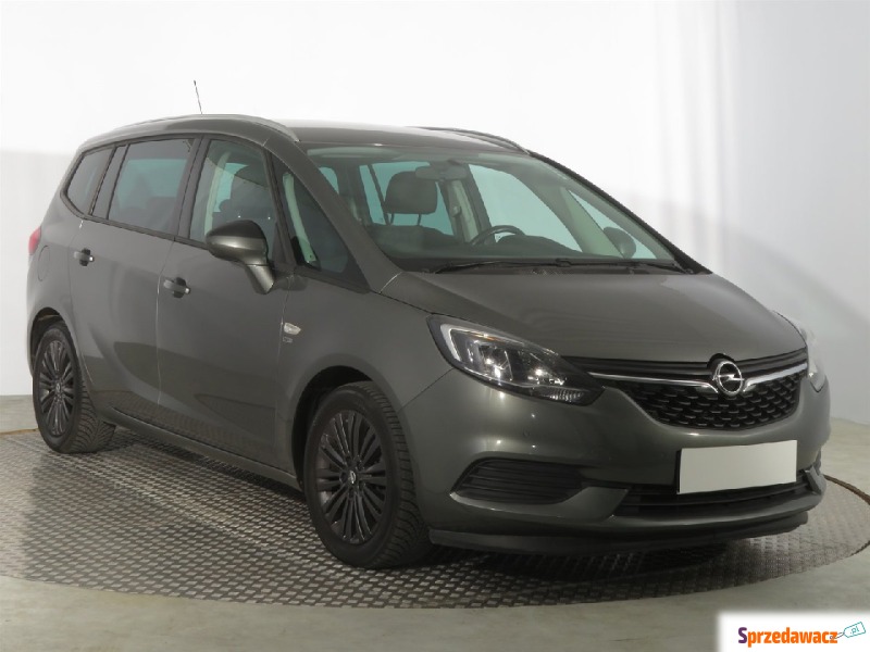 Opel Zafira  SUV 2019,  1.6 benzyna - Na sprzedaż za 64 226 zł - Katowice