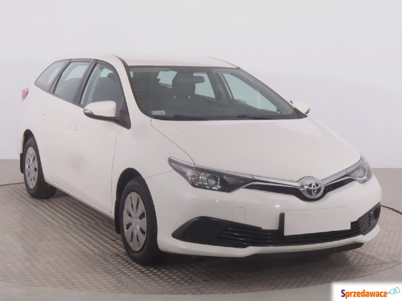Toyota Auris  Kombi 2016,  1.6 benzyna - Na sprzedaż za 45 499 zł - Katowice