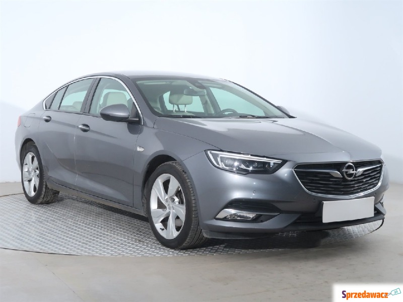 Opel Insignia  Hatchback 2017,  2.0 diesel - Na sprzedaż za 75 999 zł - Zielona Góra