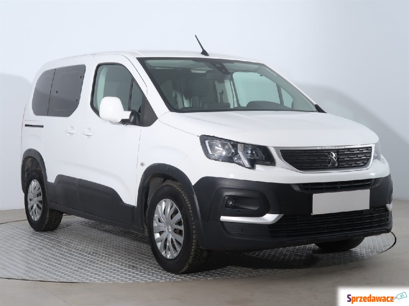 Peugeot   Pick-up 2019,  1.5 diesel - Na sprzedaż za 57 999 zł - Świnoujście