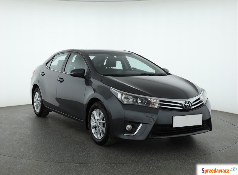 Toyota Corolla  Liftback 2014,  1.6 benzyna+LPG - Na sprzedaż za 54 999 zł - Piaseczno