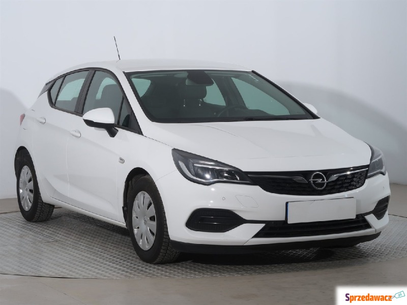 Opel Astra  Hatchback 2020,  1.2 benzyna - Na sprzedaż za 42 275 zł - Opole