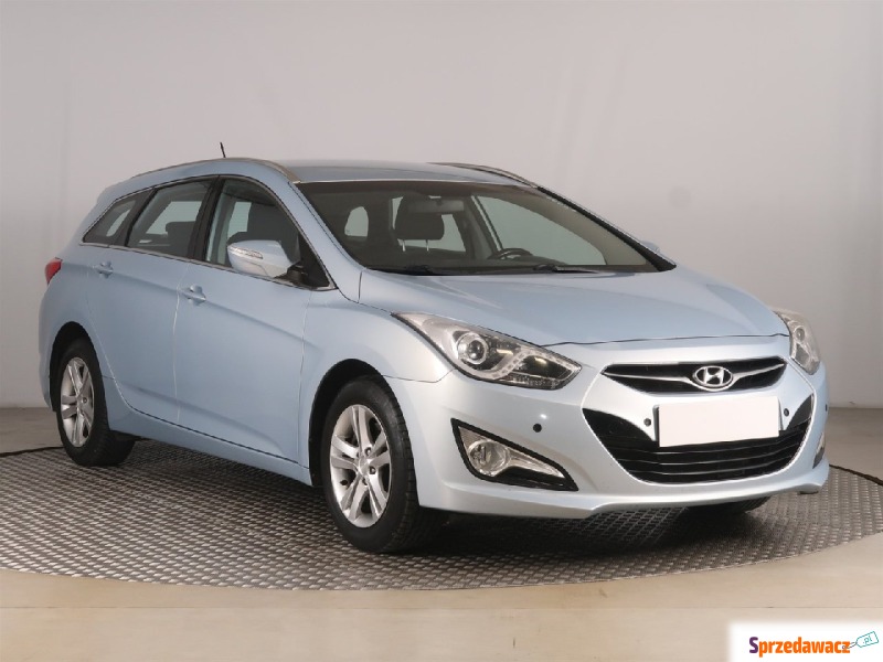 Hyundai i40  Kombi 2014,  1.6 benzyna - Na sprzedaż za 33 999 zł - Zabrze