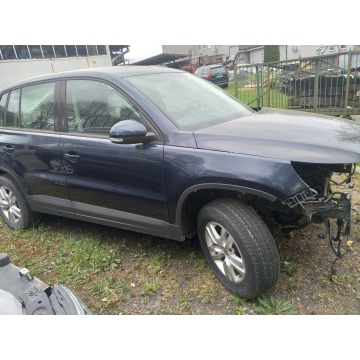 Volkswagen Tiguan  SUV 2014,  2.0 benzyna, automat - Na sprzedaż za 26 999 zł - Katowice - zdjęcie 2