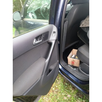 Volkswagen Tiguan  SUV 2014,  2.0 benzyna, automat - Na sprzedaż za 26 999 zł - Katowice - zdjęcie 8