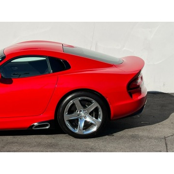 Dodge Viper  Coupe/Sportowy 2013,  8.4 benzyna - Na sprzedaż za 627 300 zł - Katowice - zdjęcie 5