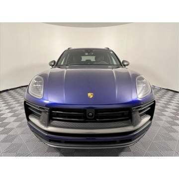 Porsche Macan  SUV 2024,  2.0 benzyna, automat - Na sprzedaż za 325 950 zł - Katowice - zdjęcie 2
