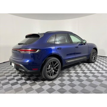 Porsche Macan  SUV 2024,  2.0 benzyna, automat - Na sprzedaż za 325 950 zł - Katowice - zdjęcie 5