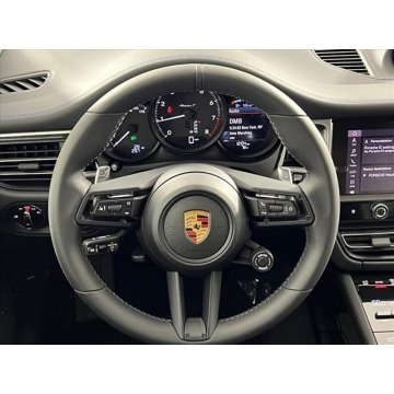Porsche Macan  SUV 2024,  2.0 benzyna, automat - Na sprzedaż za 325 950 zł - Katowice - zdjęcie 6