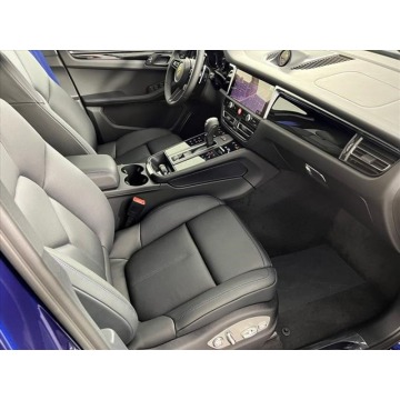 Porsche Macan  SUV 2024,  2.0 benzyna, automat - Na sprzedaż za 325 950 zł - Katowice - zdjęcie 9