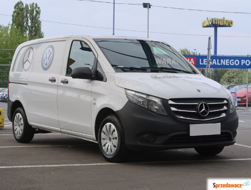 Mercedes - Benz Vito  Minivan/Van 2015,  1.6 diesel - Na sprzedaż za 51 999 zł - Łódź