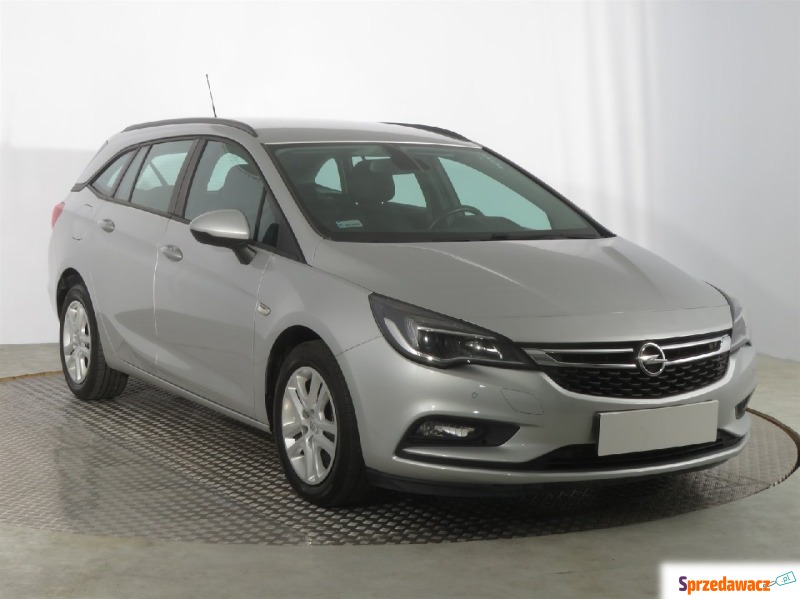 Opel Astra  Kombi 2018,  1.6 diesel - Na sprzedaż za 36 584 zł - Katowice